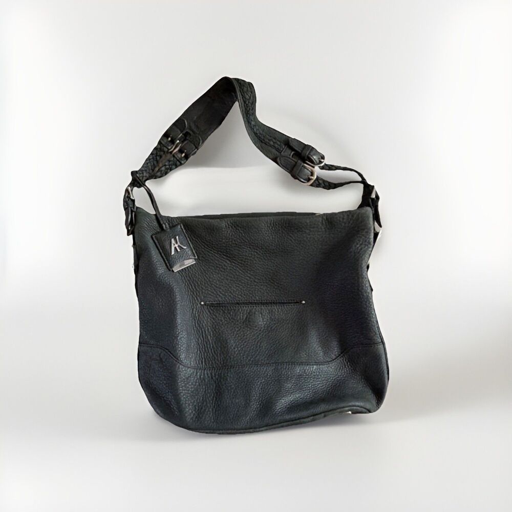 Aimee Kestenberg Black Pebbled Shoulder Bag Zip Closure Adjustable Strap Charm - Picture 2 of 11